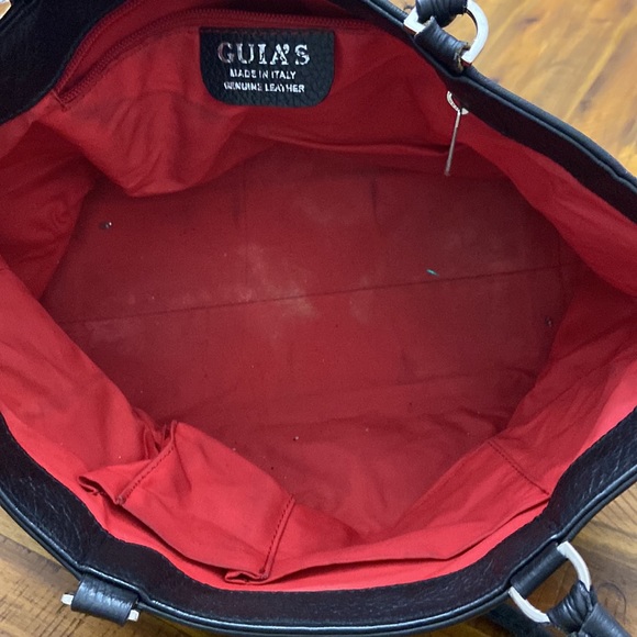 Guia’s Italy Leather Shoulder Bag - Picture 13 of 16